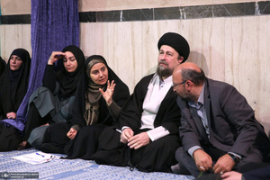 دیدار وزیر و جمعی از کارکنان وزارت راه و شهرسازی با سید حسن خمینی