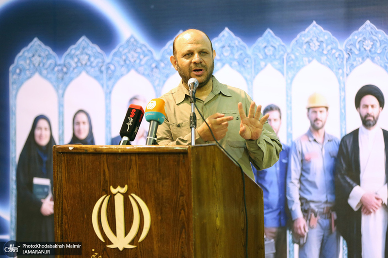 مراسم تجدید بیعت جهادگران با رهبر انقلاب در حسینیه جماران