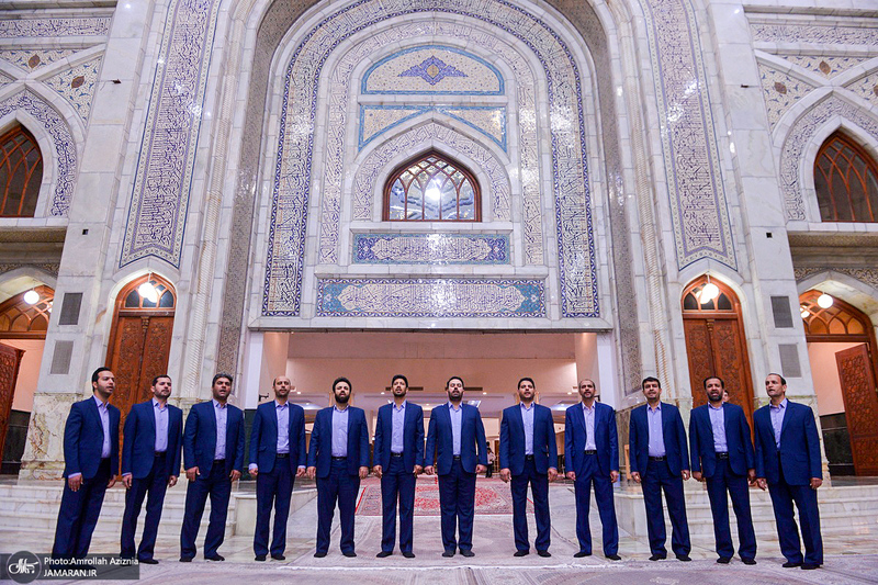 اجرای گروه همخوانی سیمرغ وزات دفاع در حرم مطهر امام خمینی (س)