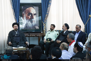 دیدار اعضای ستاد مرکزی برزگداشت حضرت امام خمینی(س) با سید حسن خمینی 