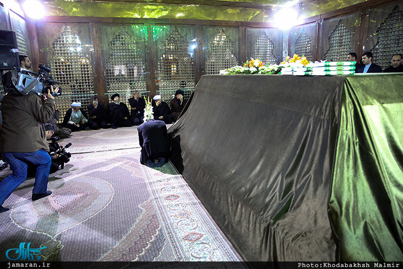 ادای احترام حسن روحانی به امام خمینی و رییس فقید مجمع تشخیص مصلحت نظام