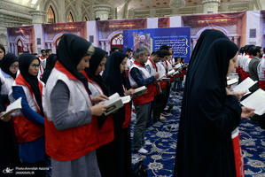 تجدید میثاق مدیران و امدادگران جمعیت هلال احمر با آرمان های امام خمینی(س)