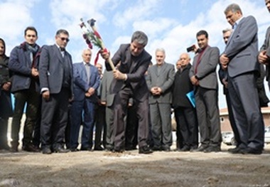 کلنگ زنی نخستین کارخانه خودروسازی در استان آذربایجان‌غربی