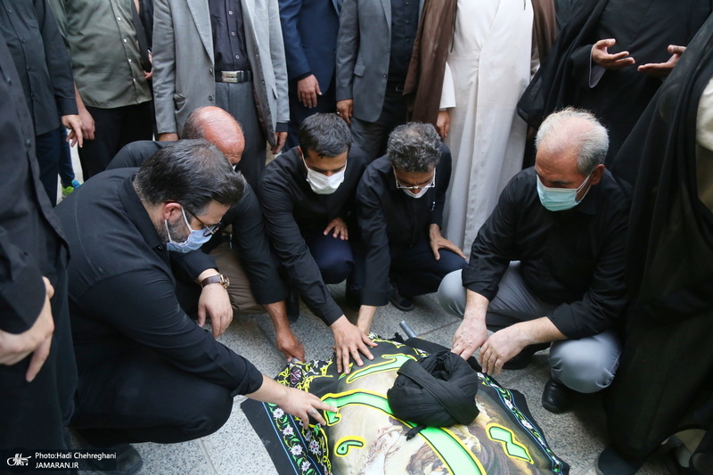 مراسم تشییع حجت الاسلام و المسلمین سید محمد جواد حسینی کاشانی(ره)