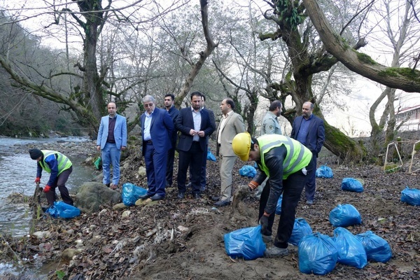 آغاز طرح پاکسازی زباله از رودخانه خالکایی ماسال  اولین مسیر پاک و عاری از زباله کشور