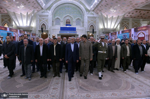 تجدید میثاق وزیر و کارکنان وزارت نیرو با آرمان های امام خمینی(س)