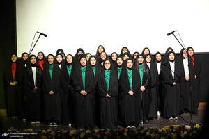 تجلیل از خانواده معظم شهدای خمین در بیت تاریخی امام خمینی