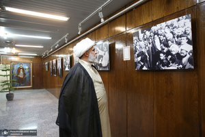 بازدید نماینده آیت الله العظمی یعقوبی از جماران / قیس طایی