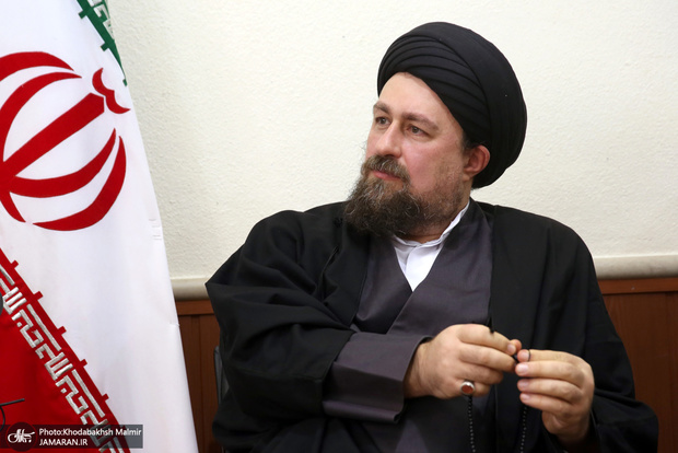 دیدارمدیران و جمعی از اعضای تحریه موسسه مطبوعاتی ایران و خبرگزاری ایرنا با سید حسن خمینی