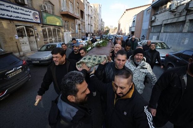 تشییع غریبانه همدوره آقا تختی؛ مسئولان قدم رنجه نکردند!