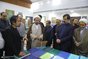 مراسم افتتاح دهمین نمایشگاه قرآن و عترت استان قم در مجتمع فرهنگی یادگار امام‎