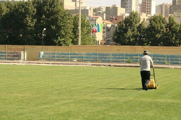 ورزشگاه تختی آماده میزبانی‌ از حریفان تیم فوتبال ۹۰ ارومیه شد