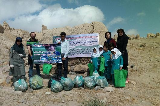 غارهای منطقه روستای کنزق سرعین پاکسازی شد