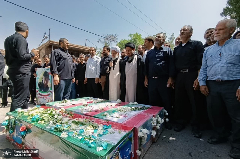 مراسم تشییع پیکر مطهر شهدای حمله رژیم صهیونیستی در خمین