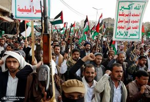راهپیمایی گسترده یمنی ها در حمایت از مردم بی دفاع غزه