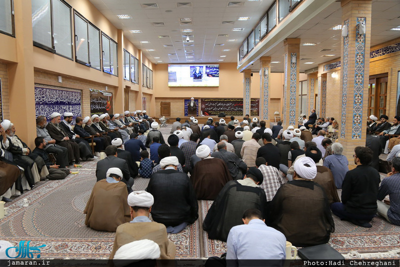مراسم بزرگداشت والده آیت الله واعظ موسوی در بیت علامه طباطبایی قم