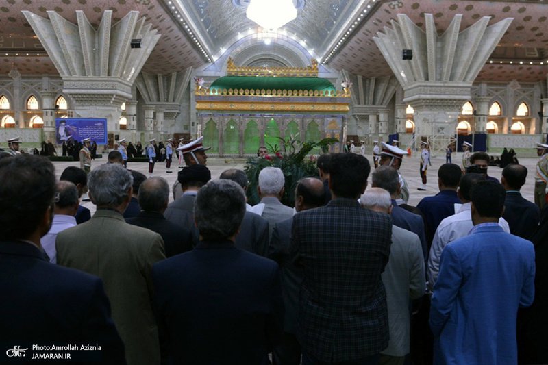 تجدید میثاق مسئولان و فعالان موسسات و تشکل های مردمی قرآن و عترت سراسر کشور با آرمان های حضرت امام(س)