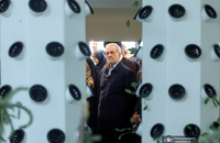 بازدید پزشکیان از مدرسه هوشمند فرزانگان یک شهریار (10)