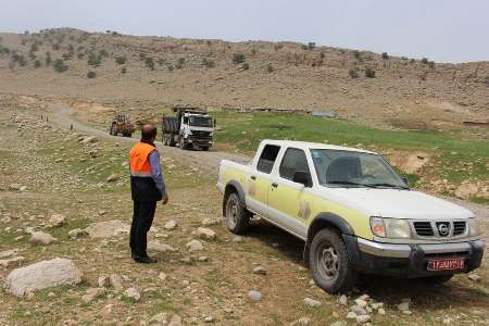 جاده ارتباطی 12 روستای بخش چلو شهرستان اندیکا بهسازی شد