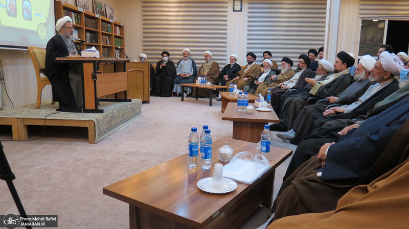 مراسم بزرگداشت چهل و چهارمین سالگرد بازگشت امام خمینی (س) به قم