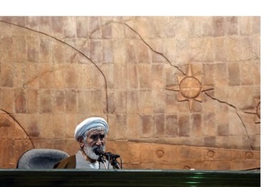 احمد احمدی: مخالفان هاشمی ناجوانمردانه هر سنگی داشتند به او و خانواده‌اش انداختند