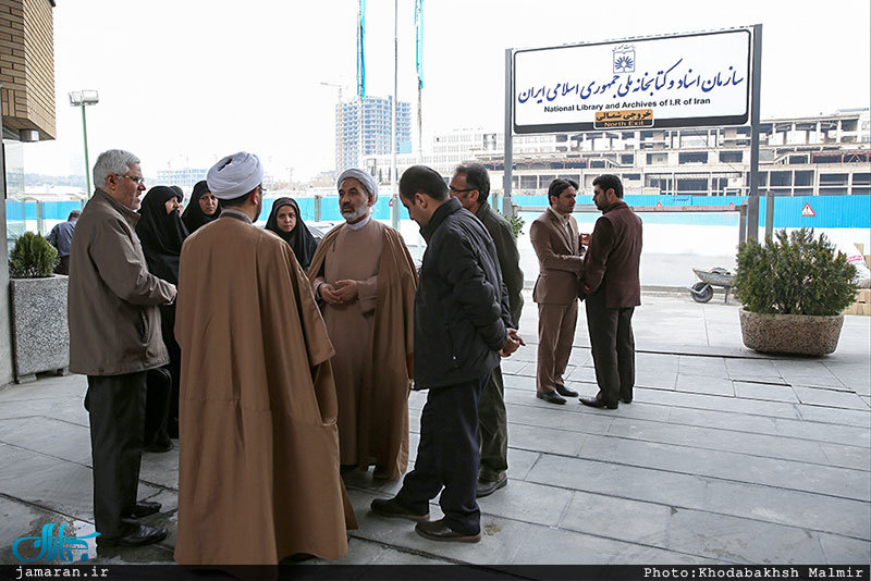 بازدید جمعی از مدیران موسسه تنظیم و نشر آثار امام(س) از مرکز اسناد کتابخانه ملی 