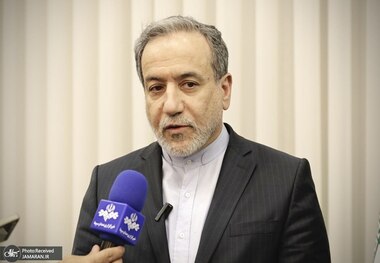 عراقچی: ایران تنها به توافقی عادلانه و جامع رضایت خواهد داد/
وزیر خارجه چین: آماده‌ایم تا تلاش‌های خود را برای کاهش شدت تنش‌ها ادامه دهیم