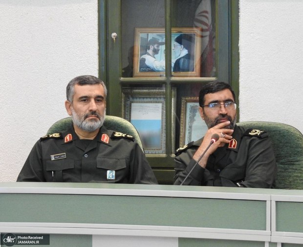 سنگ مزاری مشترک برای شهیدان حاجی‌زاده و محمود باقری + عکس