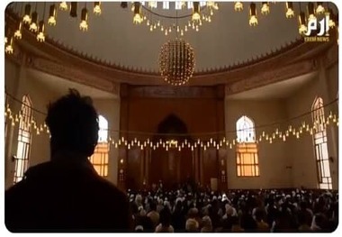 اولین نماز جمعه در افغانستان با نظارت طالبان برگزار شد + تصاویر