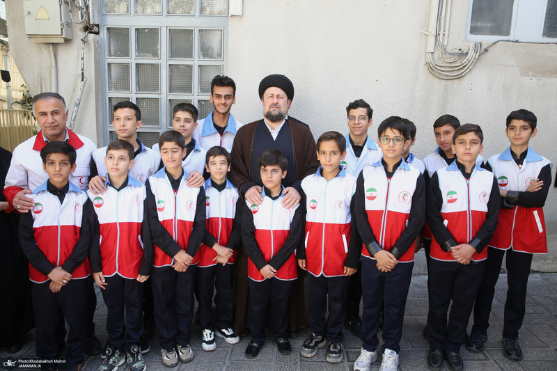 تجدید میثاق جوانان هلال احمر با آرمان‌های امام راحل