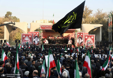 مراسم تشییع پیکرهای مطهر 100 شهید گمنام در تهران-1