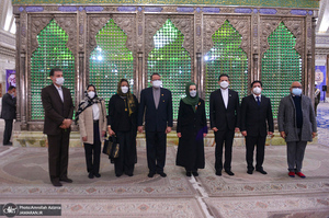 ادای احترام سفرای کشورهای عضو آلبا به مقام شامخ امام خمینی (س)