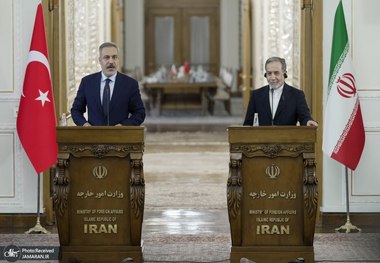 عراقچی در نشست خبری مشترک با فیدان: در آینده نزدیک شاهد گشایش سرکنسولگری ایران در شهر وان خواهیم بود/ رژیم صهیونیستی نقشه‌های بزرگ‌تری برای بی ثباتی در منطقه دارد/ وزیر خارجه ترکیه: در مورد پرونده هسته‌ای همچنان در کنار ایران خواهیم بود