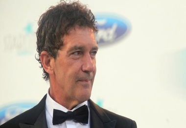 آنتونیو باندراس کرونا گرفت