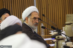سفر رئیس جمهوری به قم و دیدار با مراجع و علما -2
