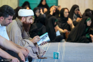 اجتماع دانشگاهیان در حسینیه جماران