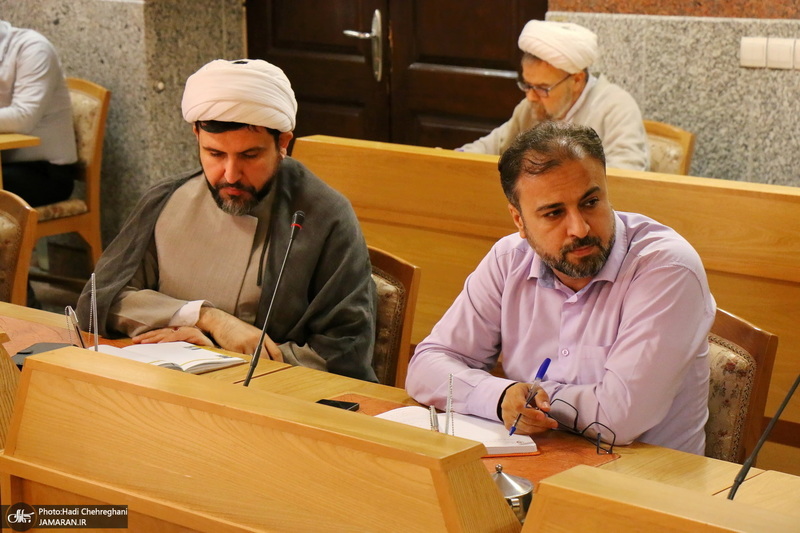 اندیشه های اخلاقی امام خمینی در شرح حدیث جنود عقل و جهل - فاطمه طباطبایی