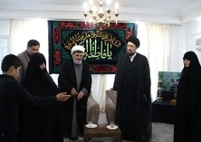 Seyyed Hassan Khomeini visits late President Raeisi's residence to offer condolences