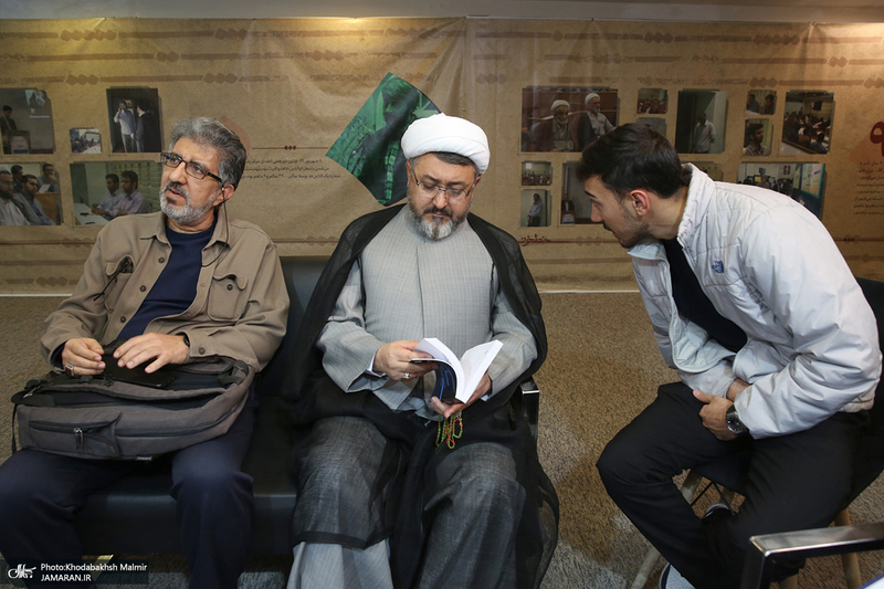 بازدید رئیس موسسه تنظیم و نشر آثار امام خمینی(س) از نمایشگاه خط خون