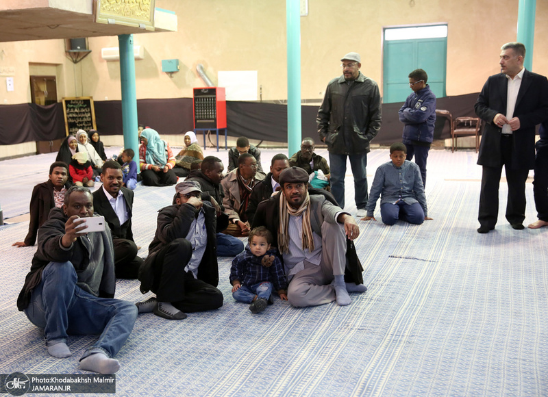 بازدید جمعی از طلاب دانشجو کشور سودان از بیت امام خمینی در ایام دهه فجر