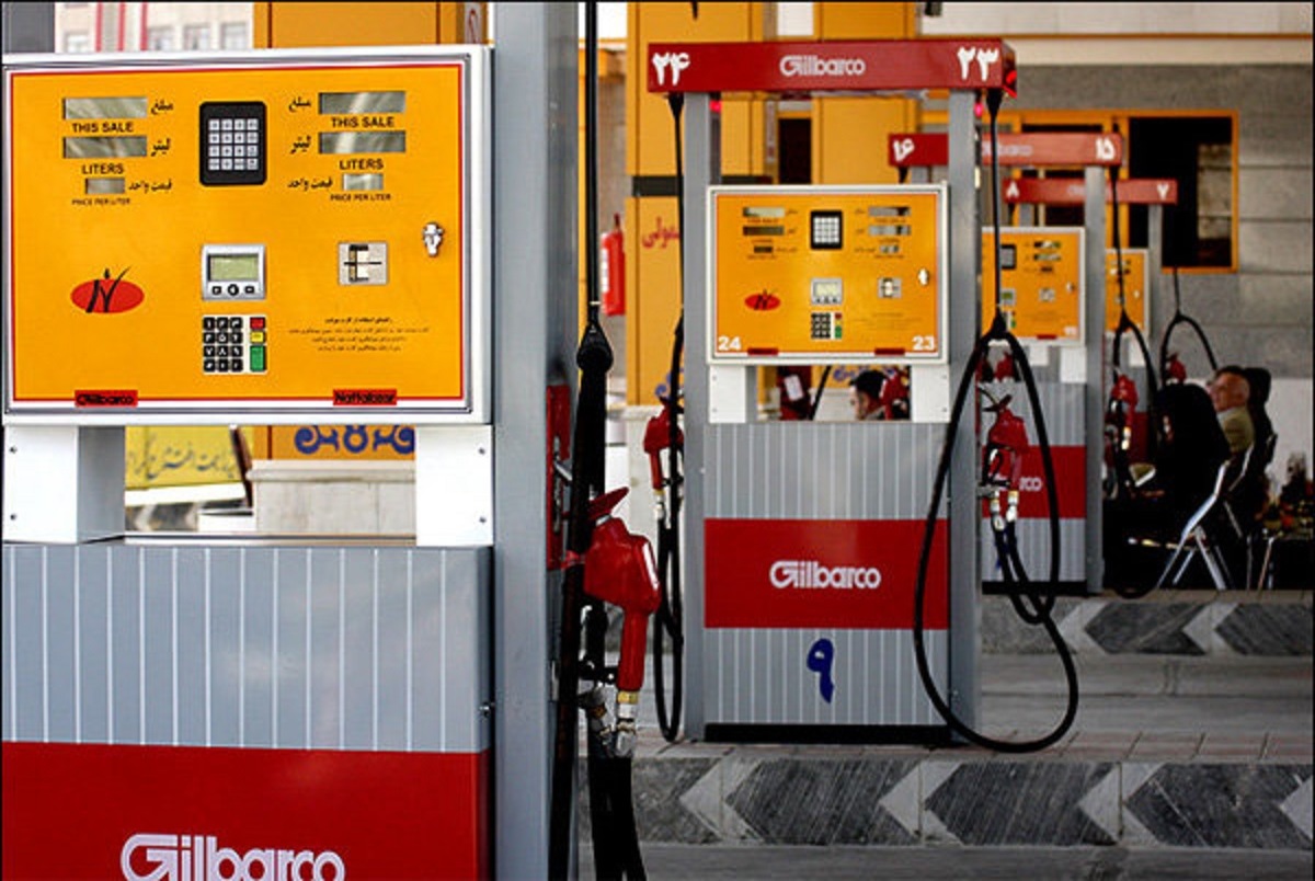 فردا و پس فردا با پول نقد به پمپ بنزین بروید/ کدام کارهای بانکی در پمپ بنزین به طور موقت کار نمی کنند؟