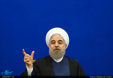رییس جمهور روحانی: عدم درک درست از سرعت تحولات فضای مجازی و تأثیرات آن موجب شکاف نسلی می‌شود/ باید تلاش شود کشور در حوزه توسعه اقتصاد فضای مجازی از جهان عقب نیفتد