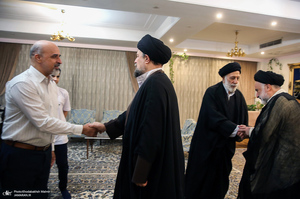 دیدار سید حسن خمینی با حجت الاسلام و المسلمین سید هادی خامنه‌ای