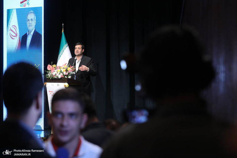 مراسم تجلیل از مدال آوران المپیک دانش آموزی