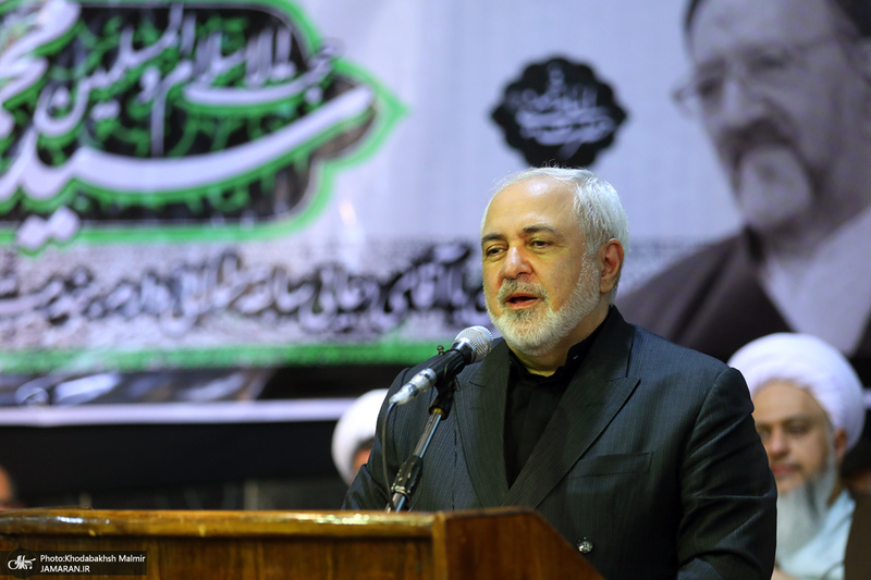 مراسم وداع با پیکر حجت الاسلام و المسلمین سید محمود دعایی در حسینیه جماران -3