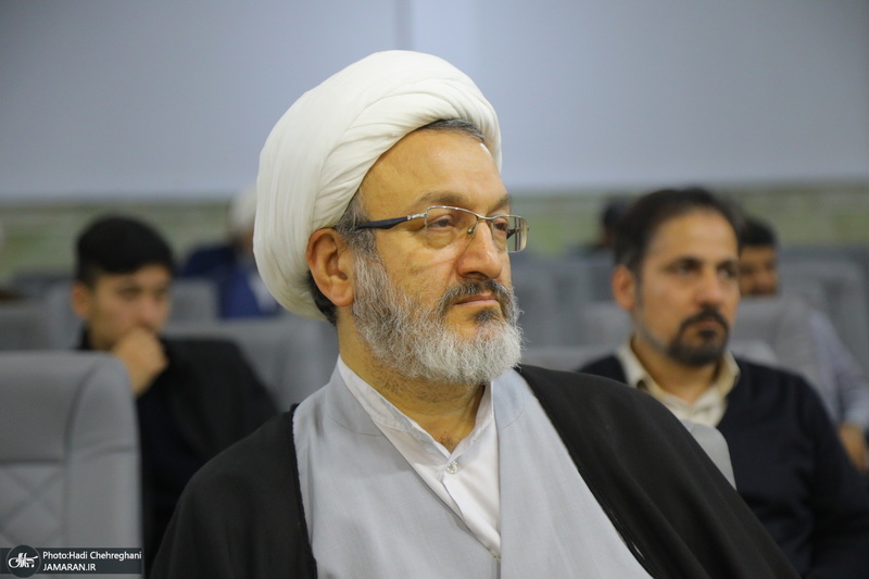 سلسله نشست های تبیین مکتب امام خمینی (س) با سخنرانی سید فرید موالی‌زاده  / موالی زاده