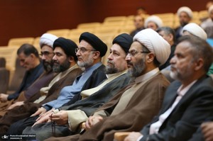 دیدار رئیس و کارکنان سازمان اوقاف و امور خیریه با سید حسن خمینی