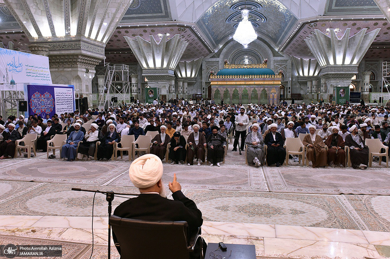 آئین آغاز سال تحصیلی حوزه علمیه استان تهران در حرم امام خمینی