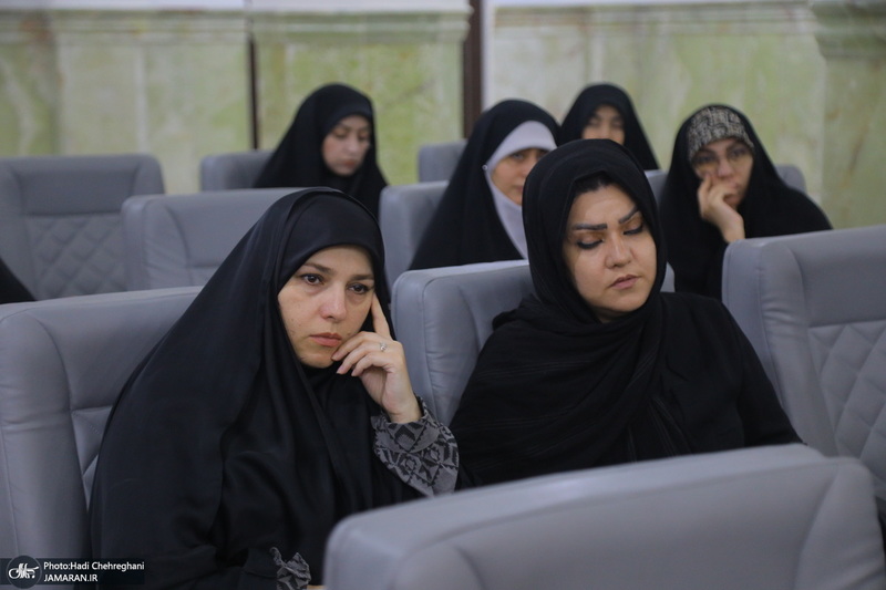 پنجمین محفل ادبی پروانه ها در مجتمع فرهنگی هنری یادگار امام (ره) قم