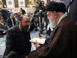 دیدار جمعی از شاعران و اهالی فرهنگ و ادب با رهبر معظم انقلاب